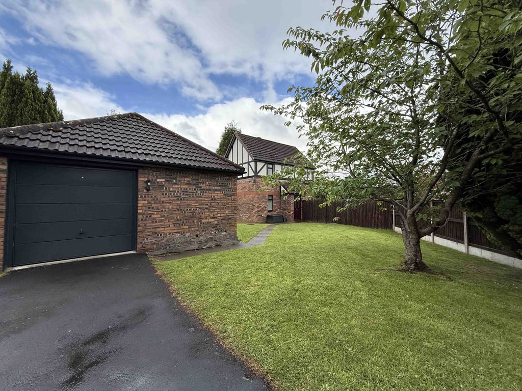 Property photo 1 of 14 3 Bedroom Semi Detached For Rent In Heol Pant Y Dwr, Gorseinon