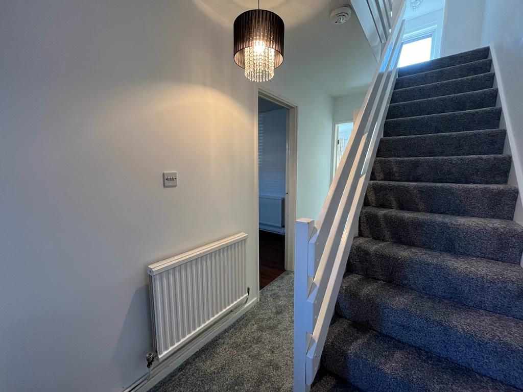 Property photo 2 of 15 Hallway