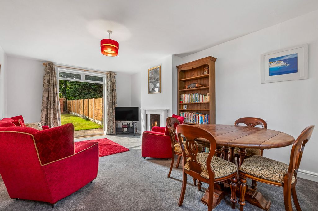 Property photo 2 of 14
