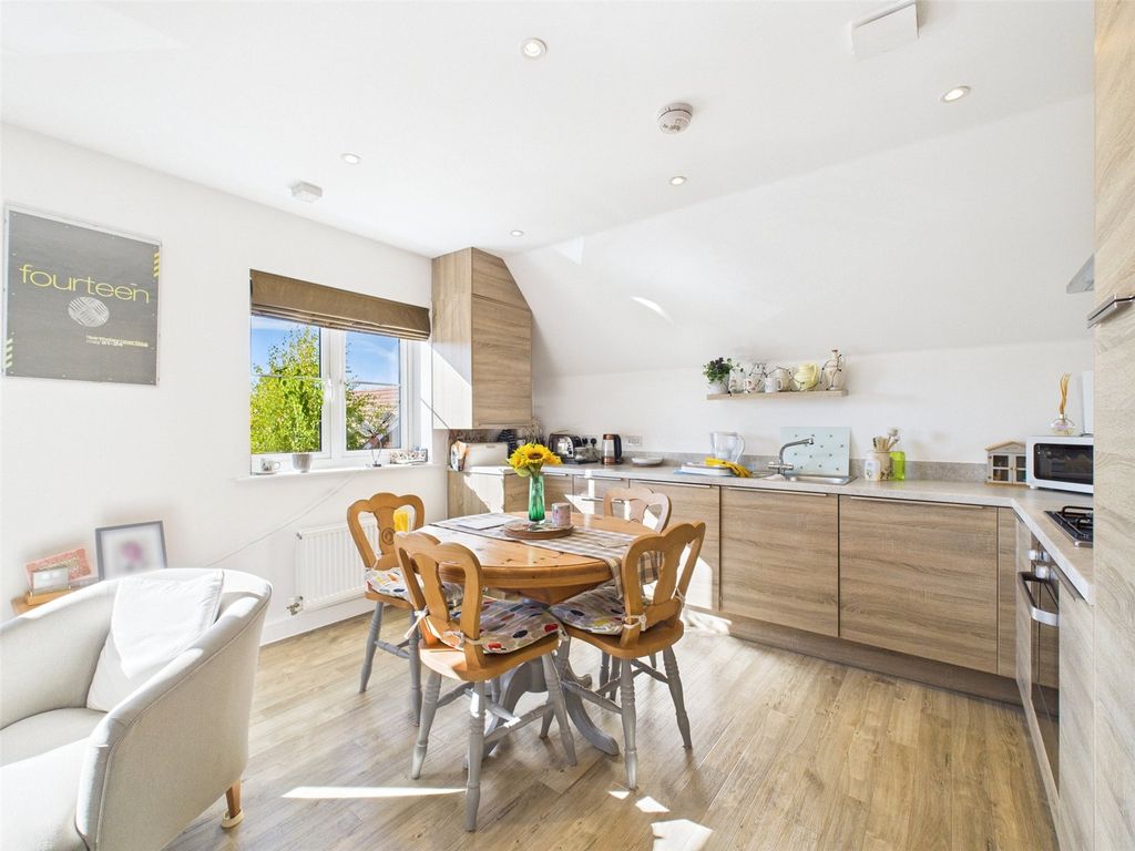 Property photo 3 of 13 Kitchen