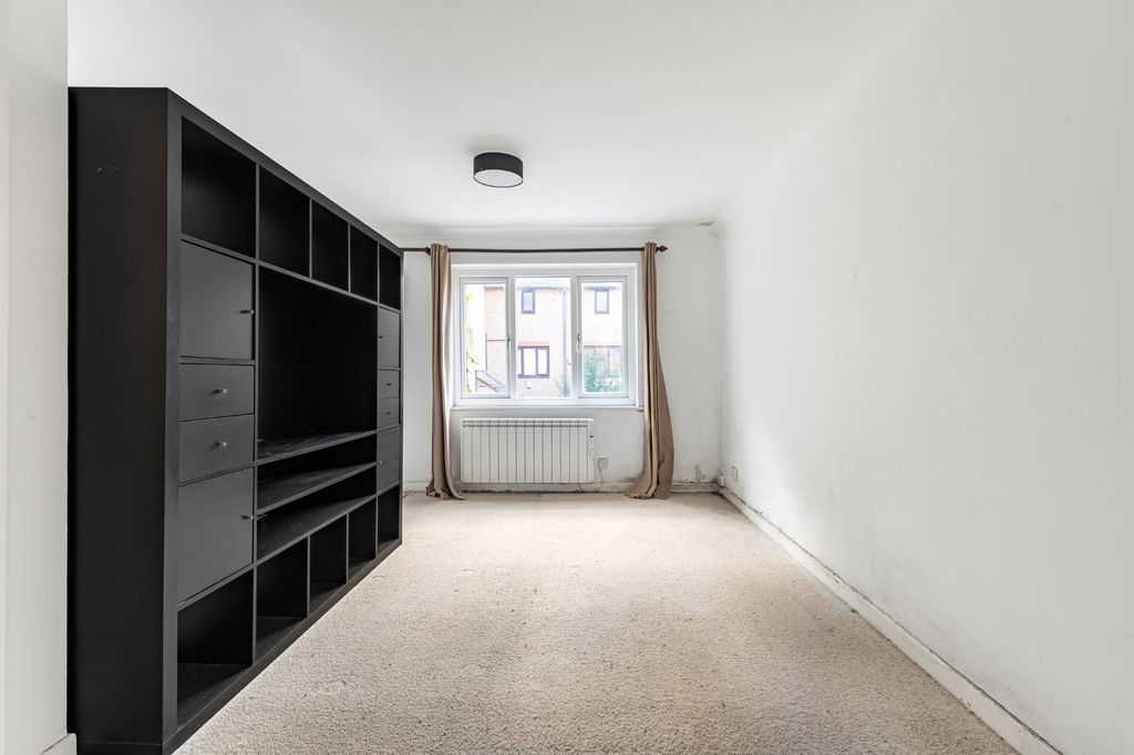 Property photo 2 of 12 Picture No. 05