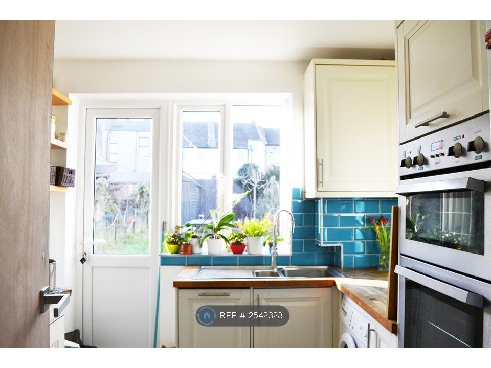 Property photo 1 of 14 Kitchen
