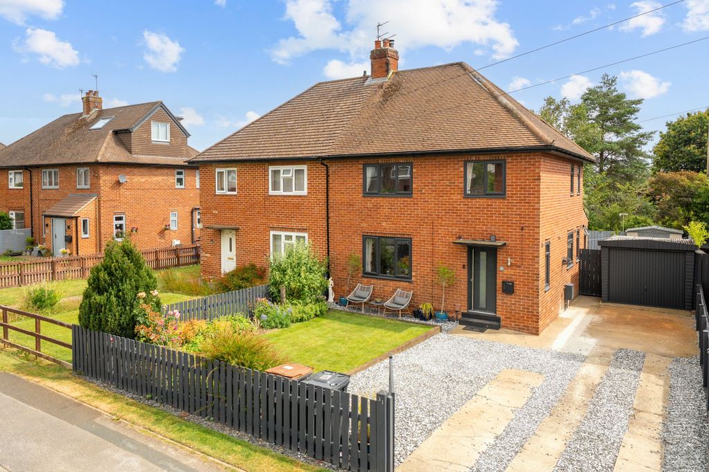 Property photo 1 of 27