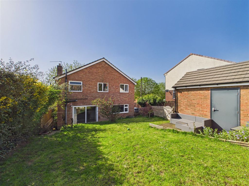 Property photo 2 of 22