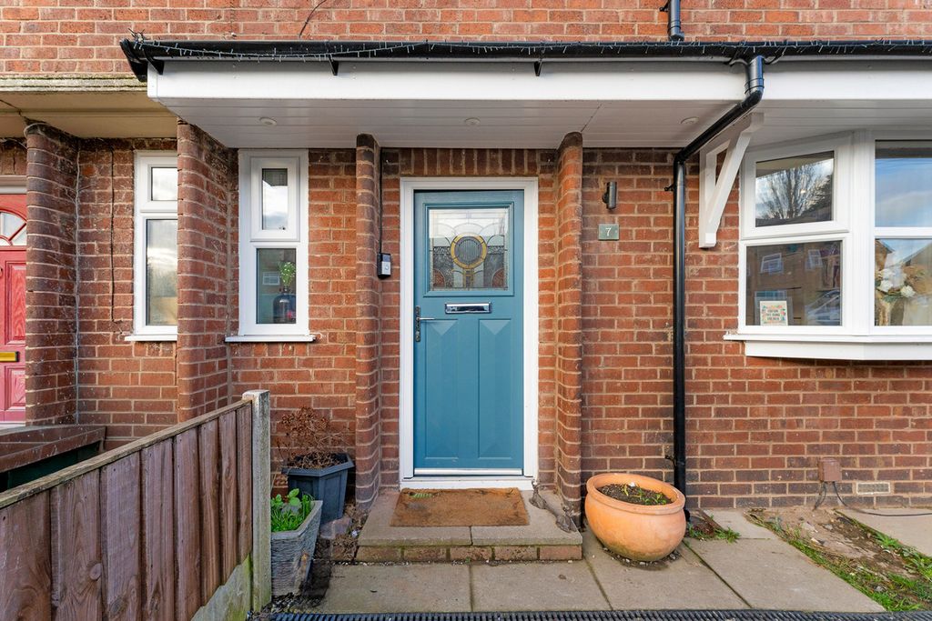 Property photo 2 of 31