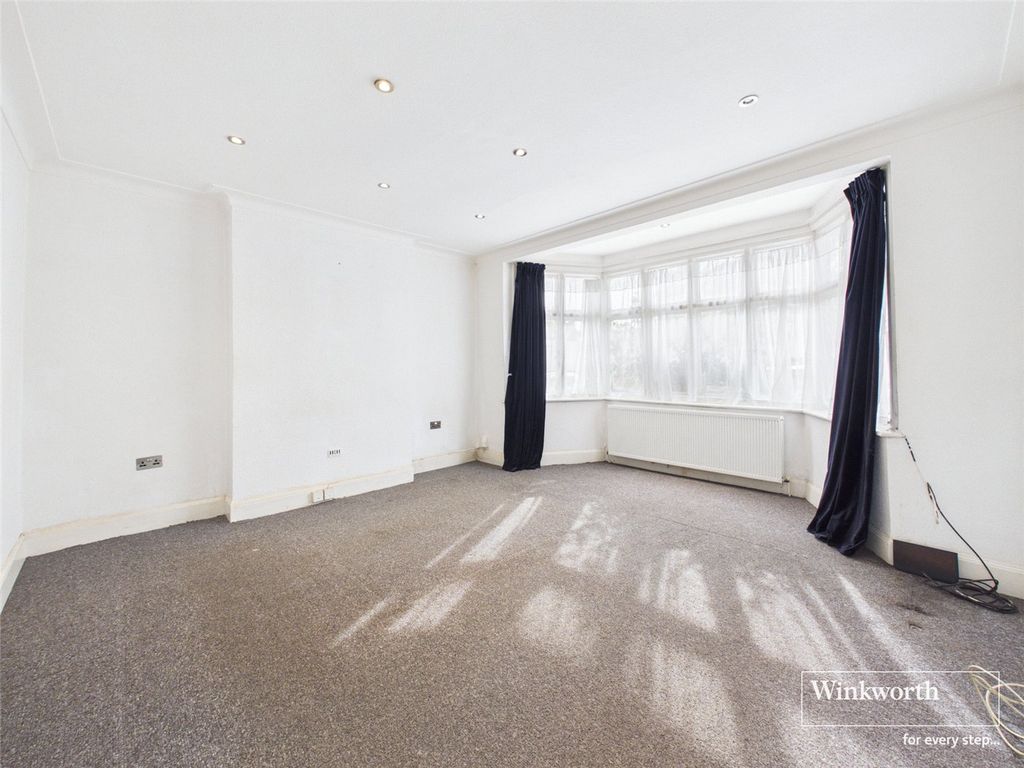 Property photo 3 of 17 Reception Room