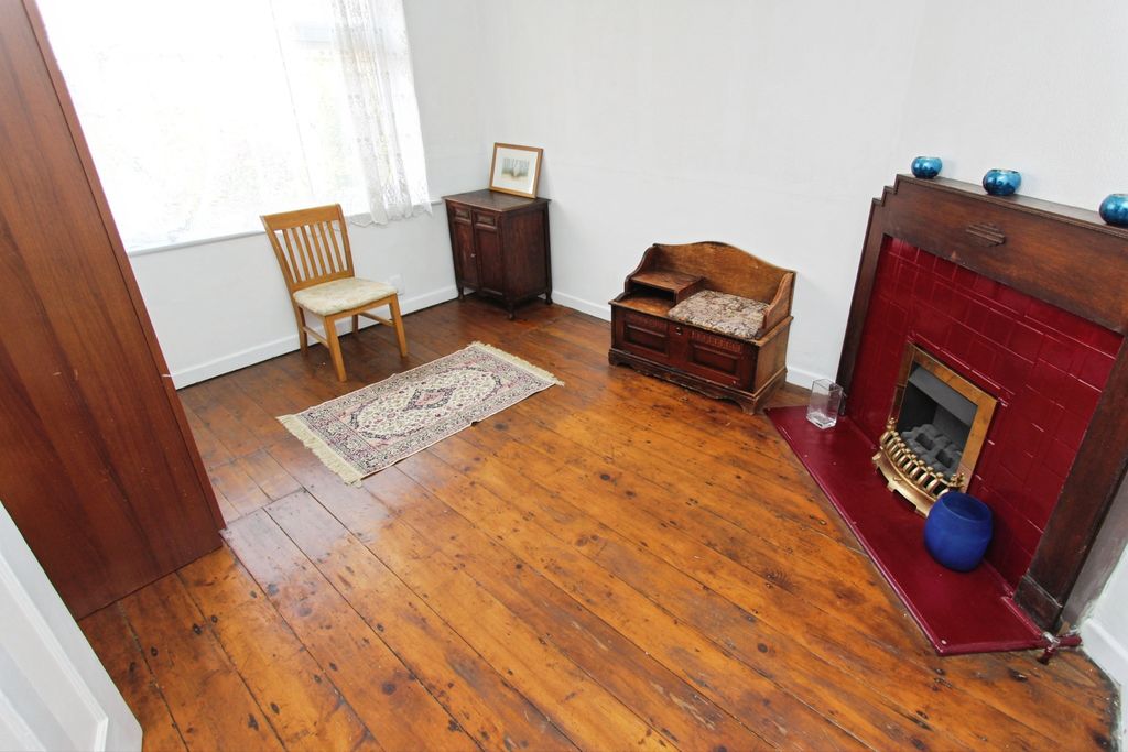 Property photo 3 of 26