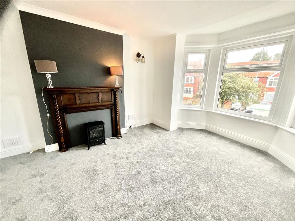 Property photo 1 of 7 2Ad845E9-15D6-40A7-Afec-27A88E77A95C.Jpeg