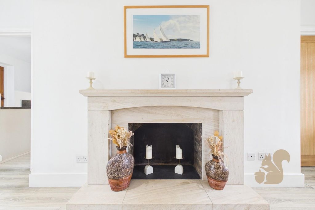 Property photo 2 of 23 Cam03877G0-Pr0316-Still003.Jpg