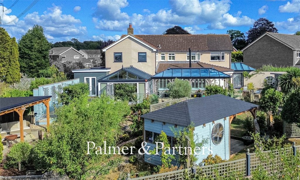 Property photo 2 of 52 Picture No. 06