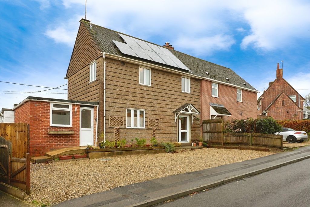 Property photo 1 of 20