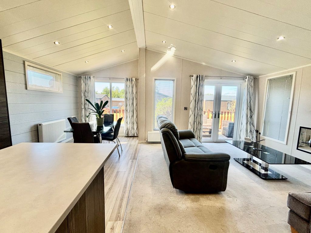 Property photo 1 of 4