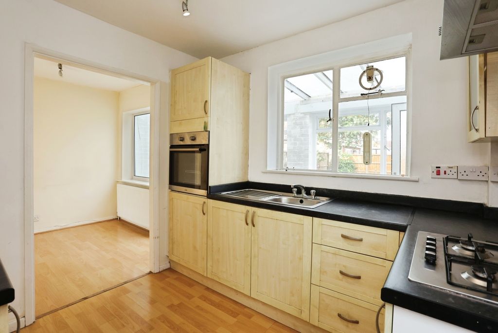 Property photo 3 of 17 Photo