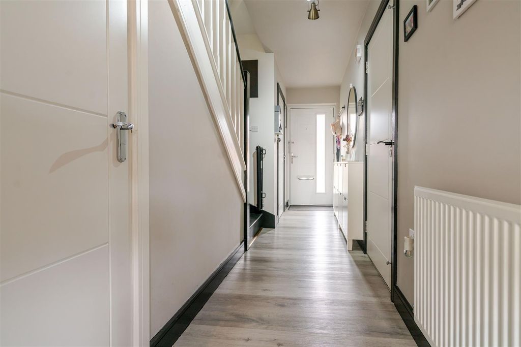 Property photo 3 of 25 Dsc01006.Jpg