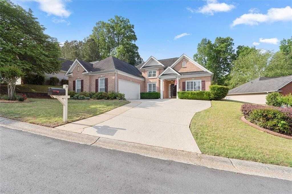 Property photo 1 of 31