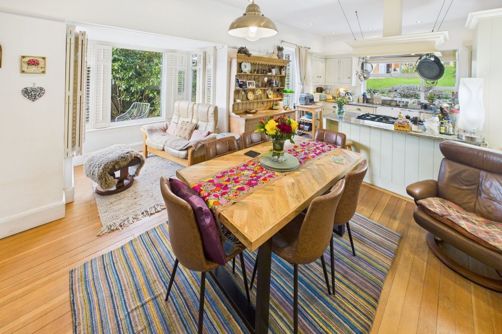 Property photo 3 of 61 Kitchen/Dining Room