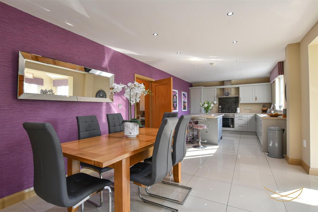 Additional image 18 of 4 bed detached house for saleKingsmoss Road, Newtownabbey BT36