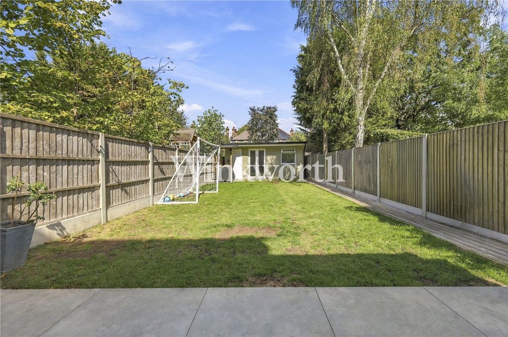 Property photo 3 of 17 Picture No. 22