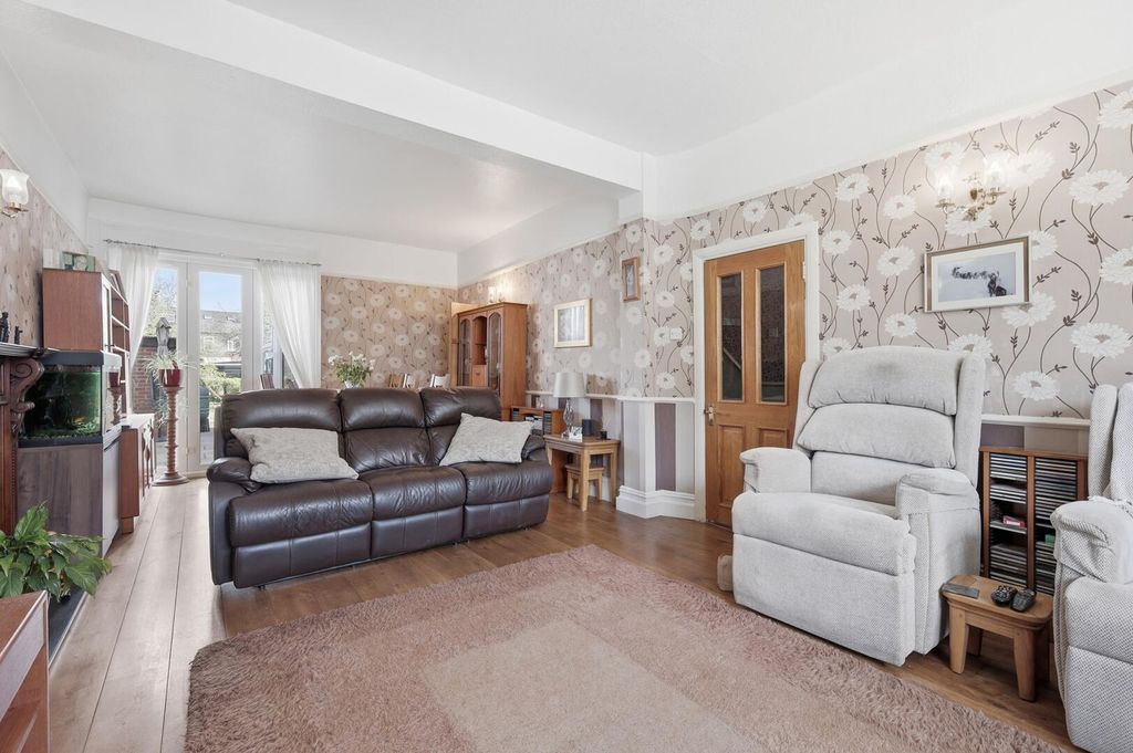 Property photo 3 of 26 Living Room