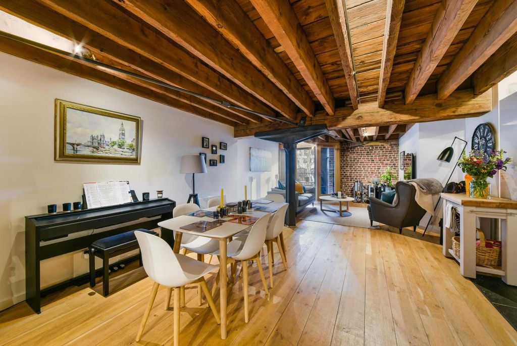 Property photo 1 of 10 Main (Main)