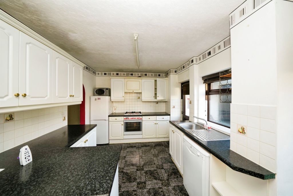 Property photo 2 of 6 Kitchen/ Diner