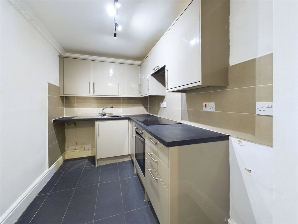 Property photo 3 of 9 Picture No. 04