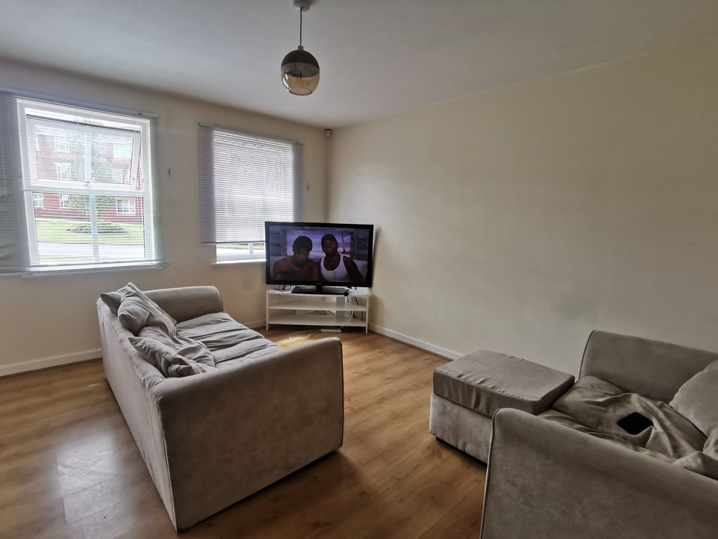 Property photo 2 of 10 Lounge