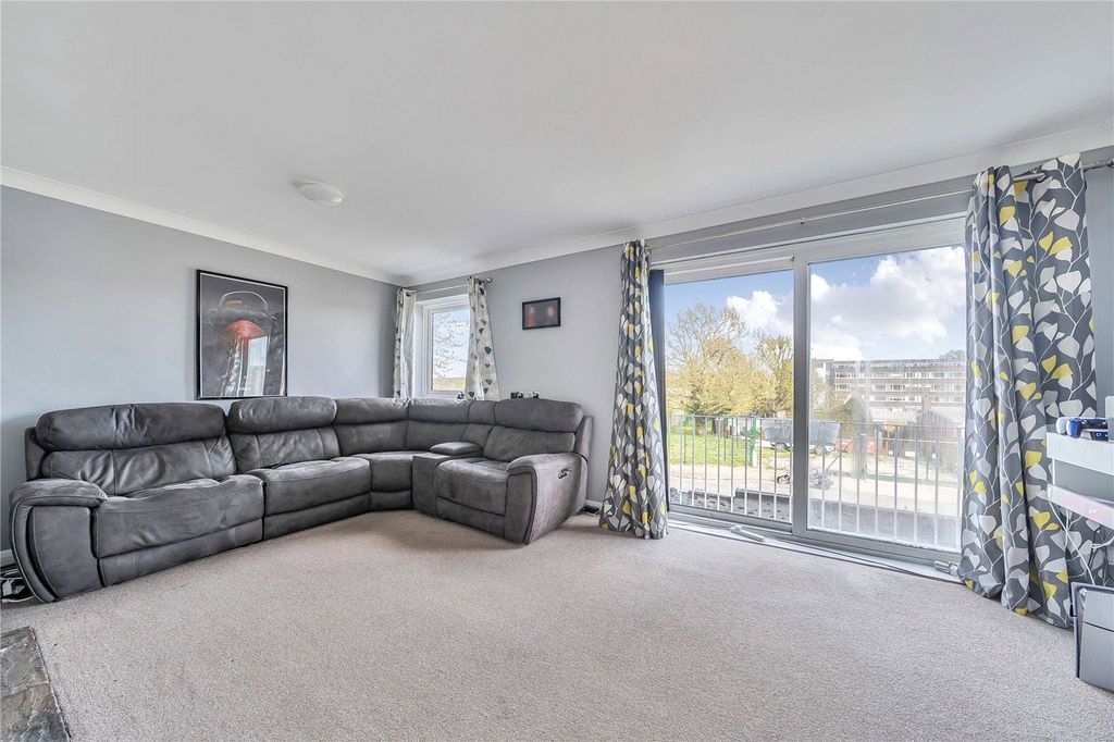 Property photo 2 of 18 Picture No. 06