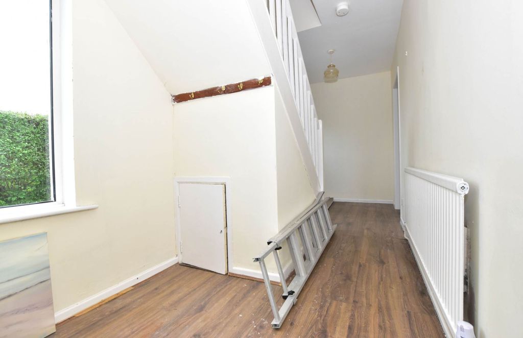Property photo 3 of 22