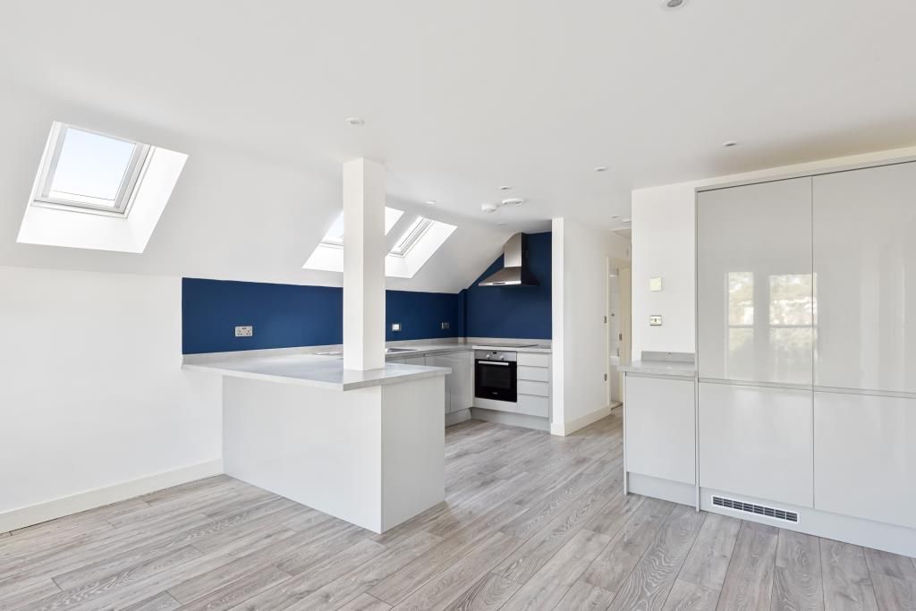 Property photo 2 of 10 Reception/Kitchen