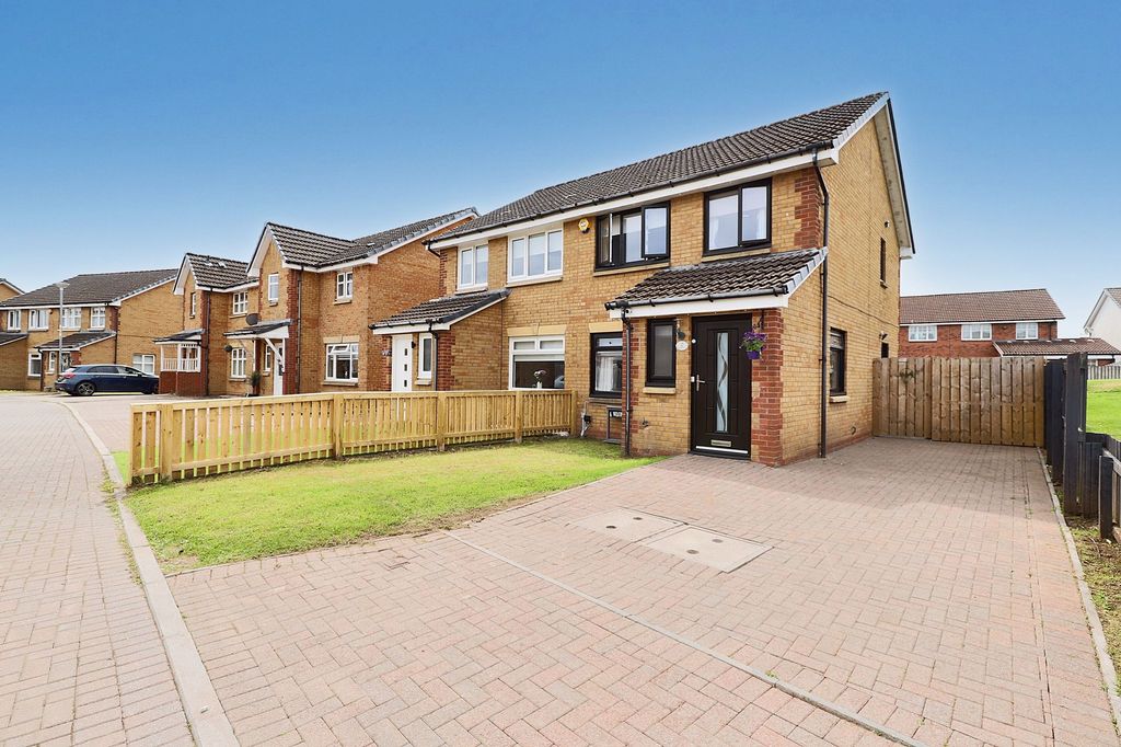 Property photo 1 of 29