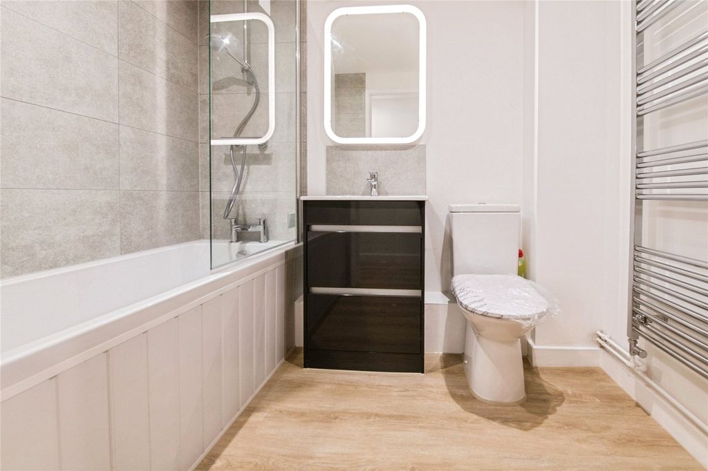 Additional image 4 of 2 bed flat for saleKerslakes Court, Honiton, Devon EX14
