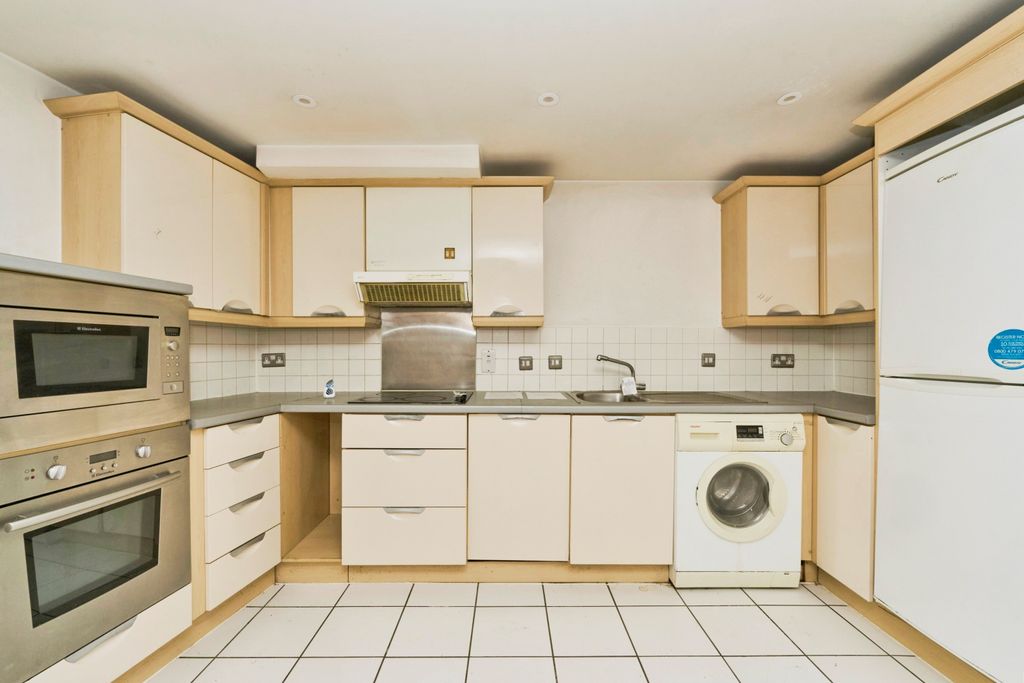 Property photo 2 of 13 Photography