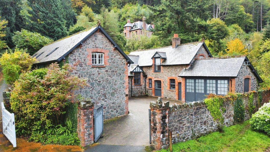 Property photo 2 of 73