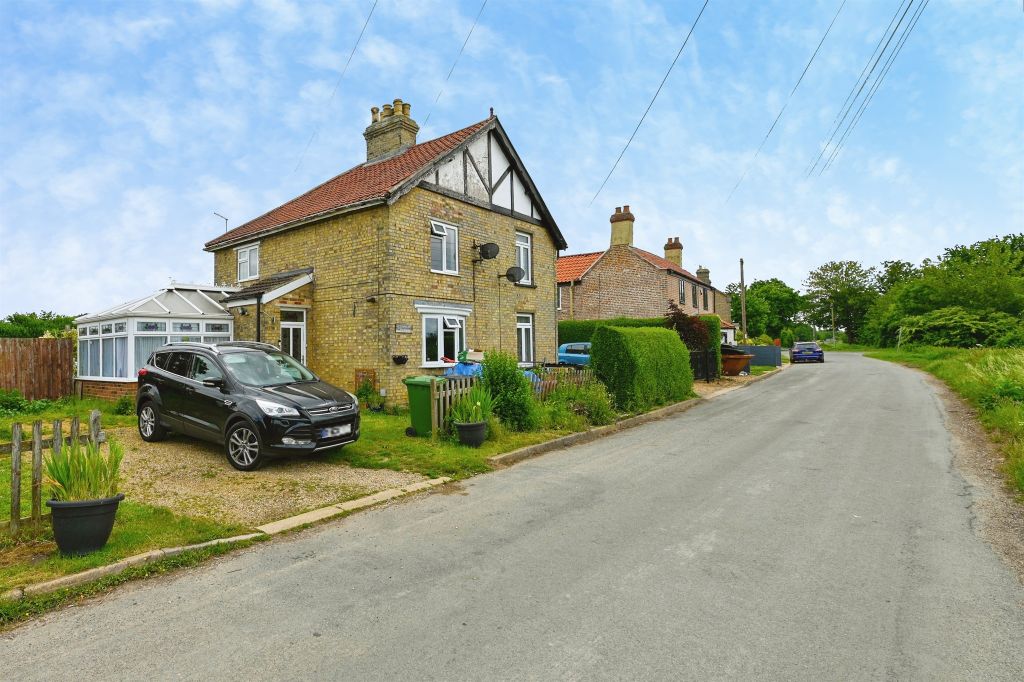 Property photo 1 of 16