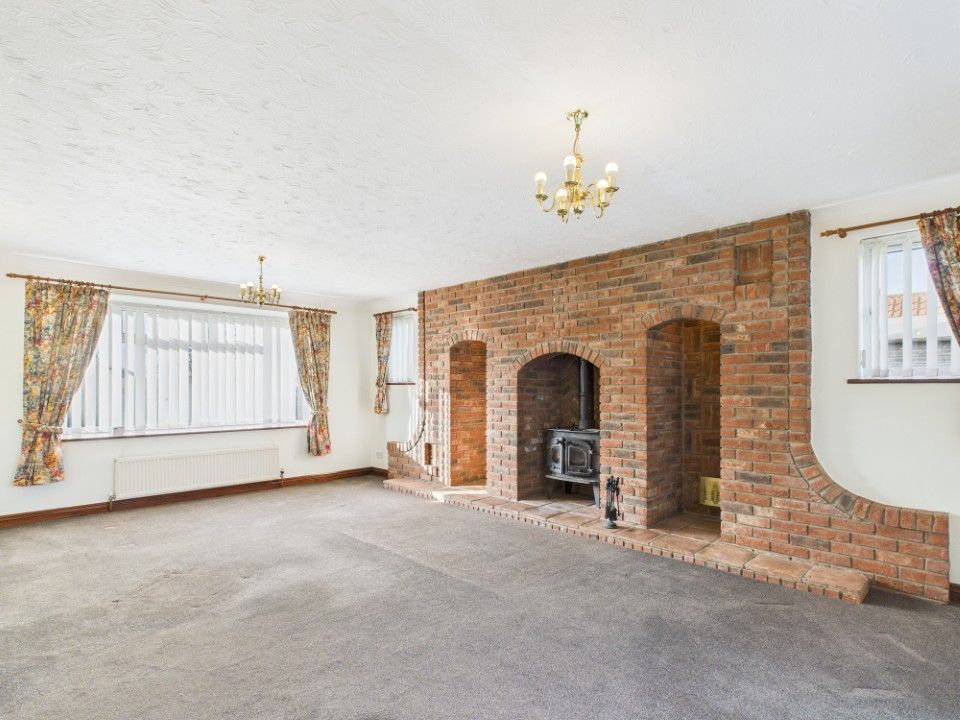 Property photo 2 of 29