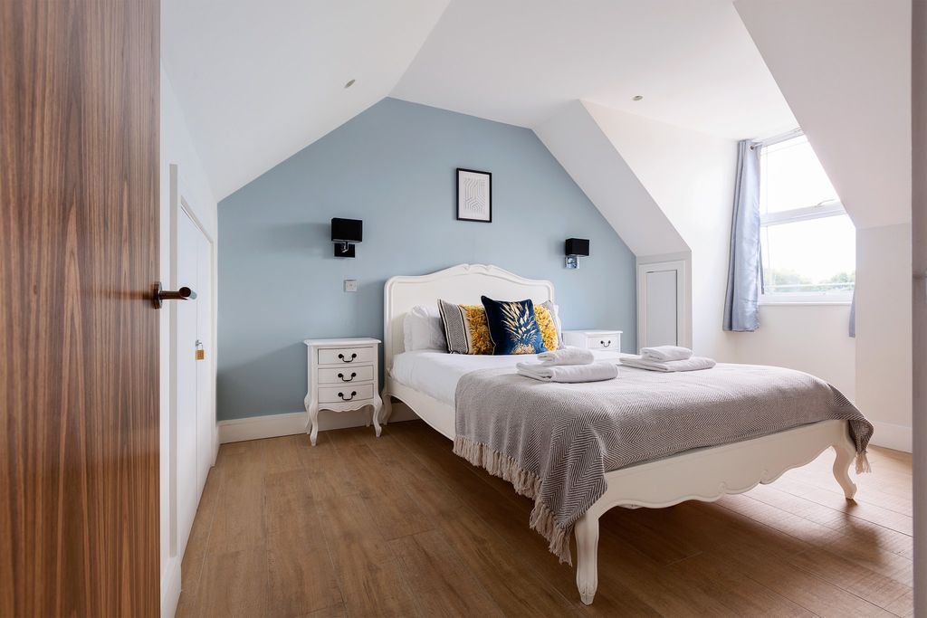 Property photo 3 of 19 Bedroom