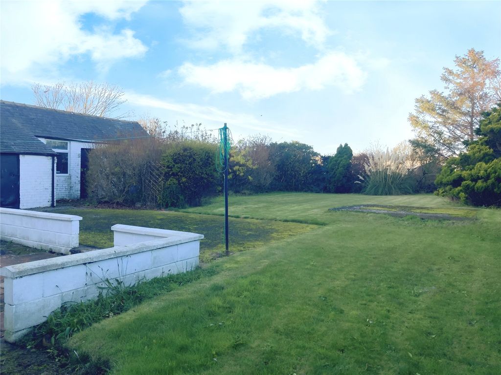 Property photo 2 of 13 Picture No. 03