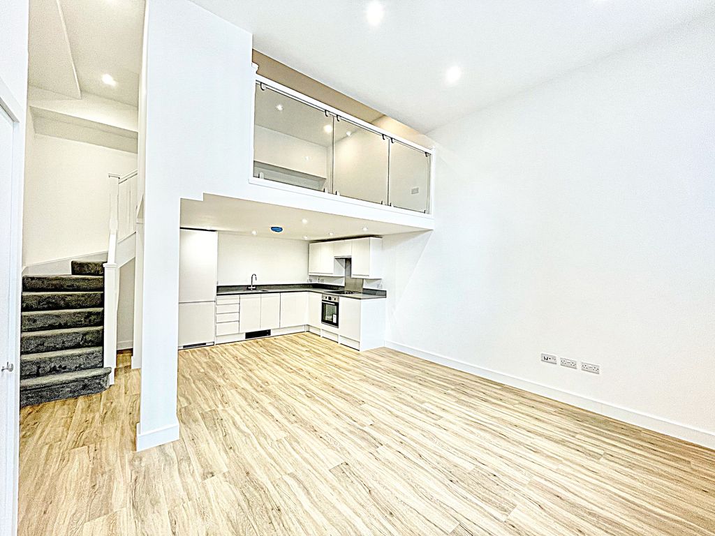 Property photo 1 of 27