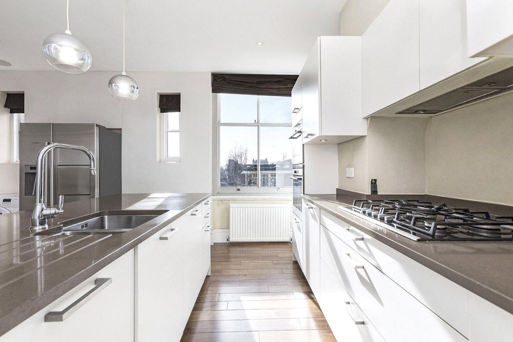 Property photo 3 of 13 12.Jpg