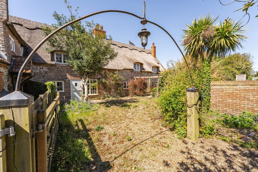 Property photo 1 of 22