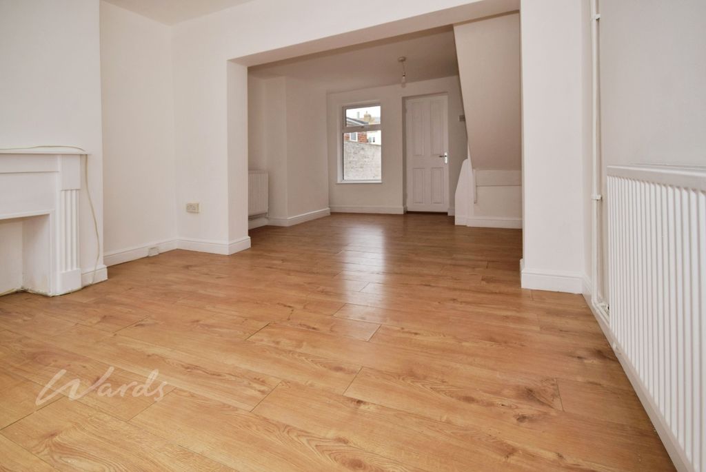 Property photo 3 of 10 James Lounge
