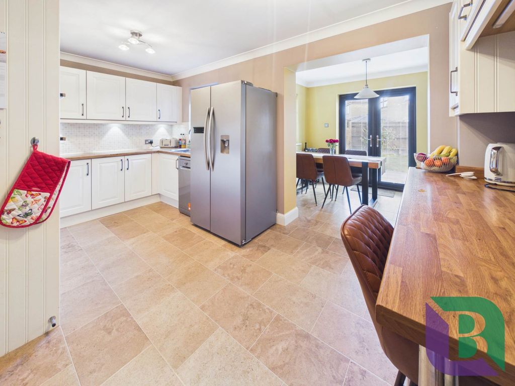 Property photo 2 of 23