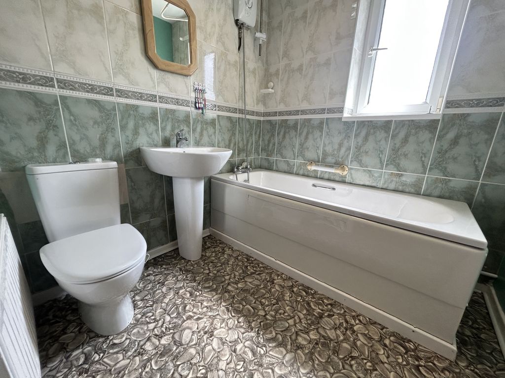 Property photo 3 of 9 Img_5959