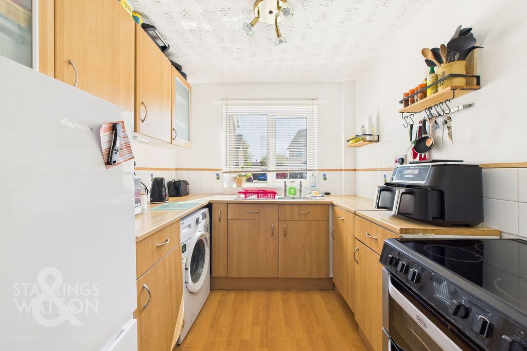 Property photo 3 of 20