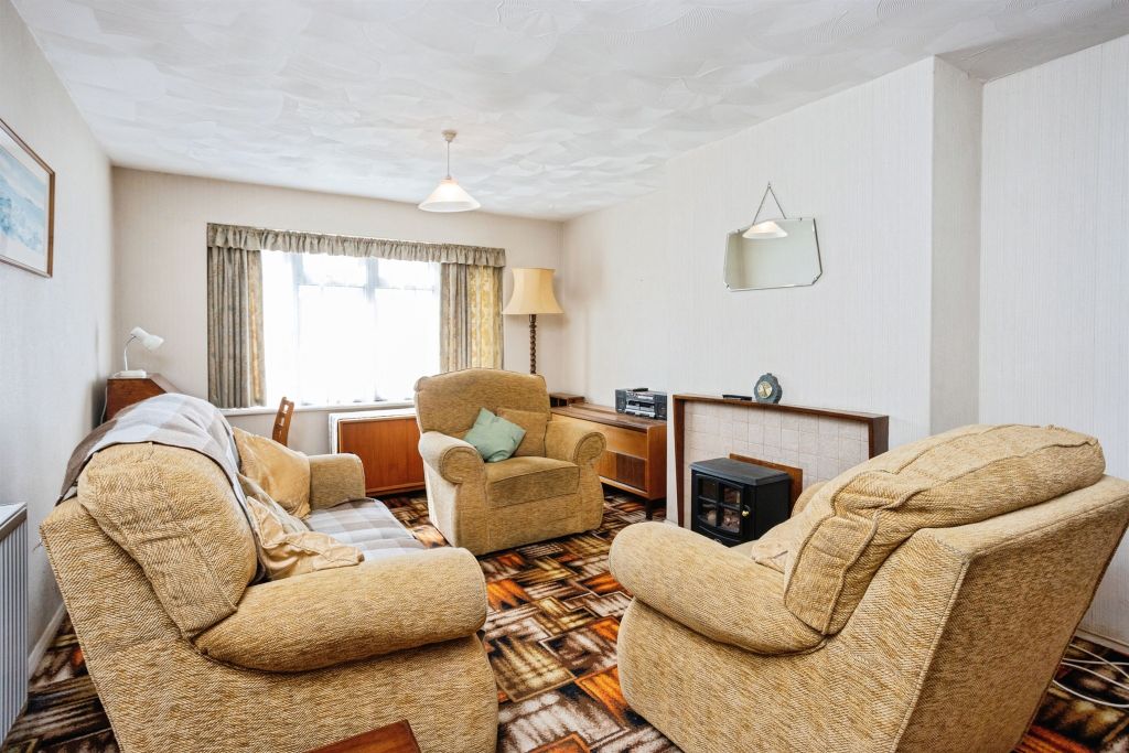 Property photo 3 of 13