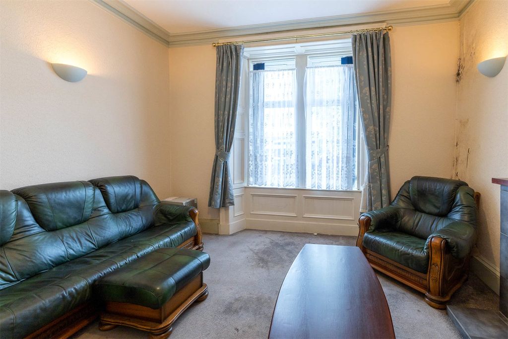 Property photo 2 of 17 Picture No. 04