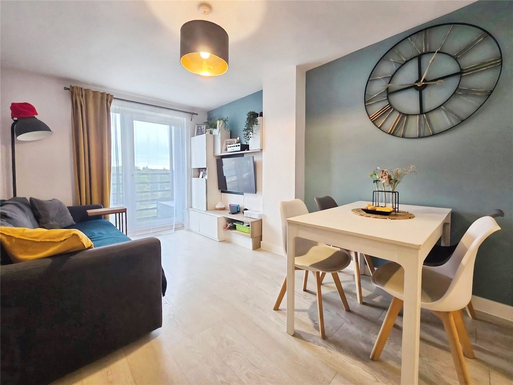 Property photo 2 of 11 Picture No. 07