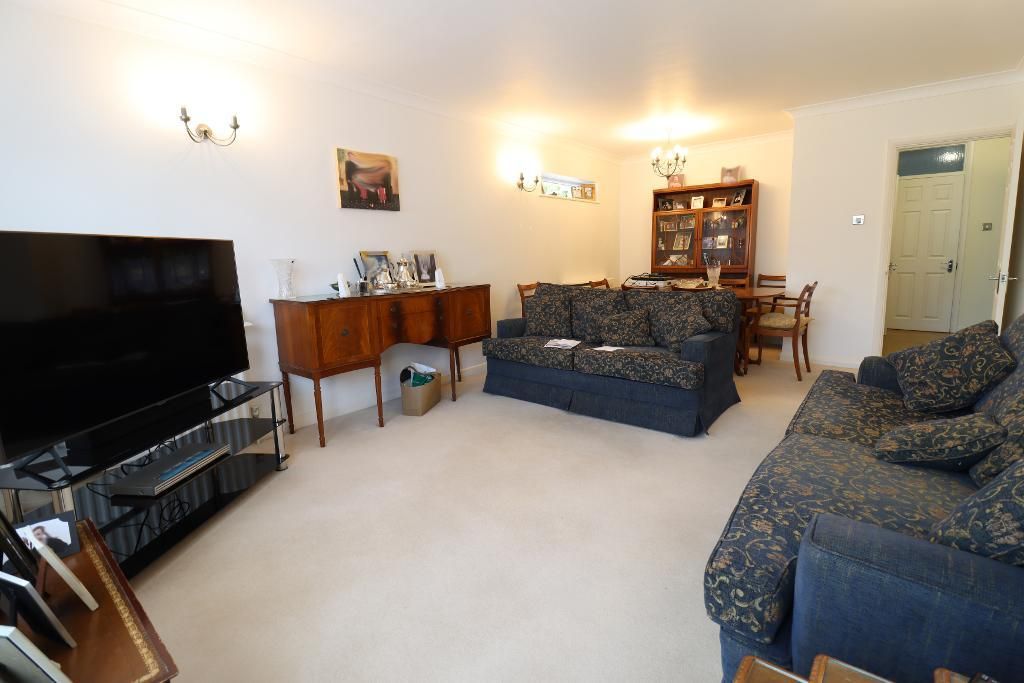 Property photo 3 of 11 Photo 3