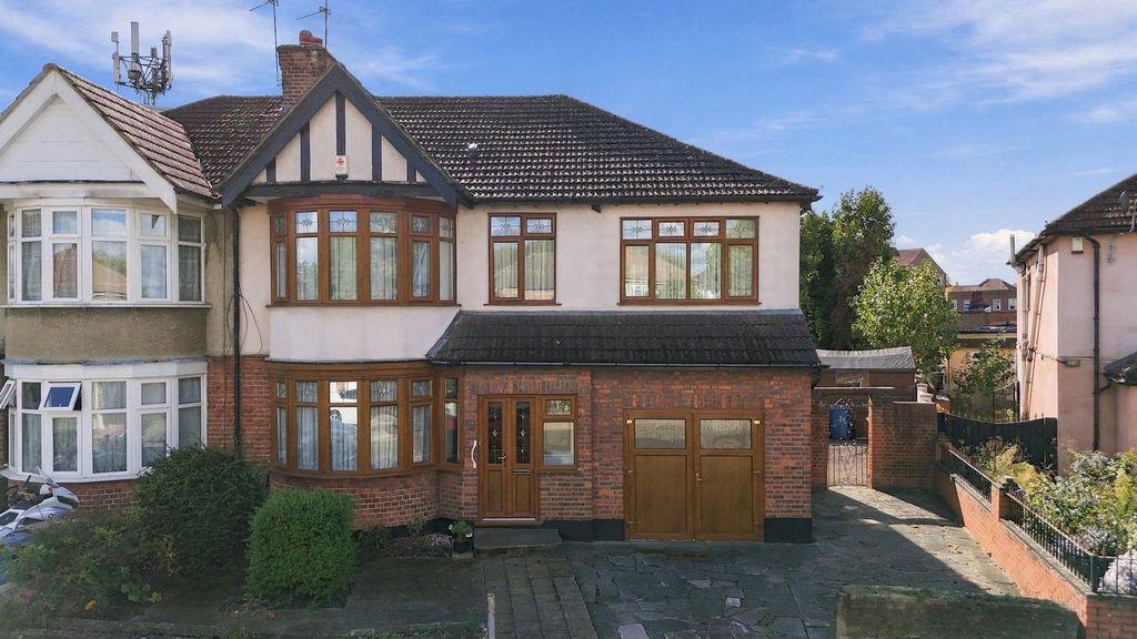 Property photo 1 of 23